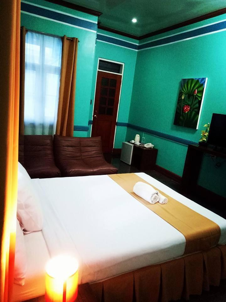 Villa Jhoana Resort Angono Værelse billede