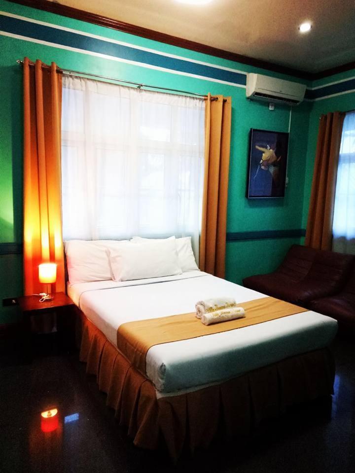 Villa Jhoana Resort Angono Værelse billede