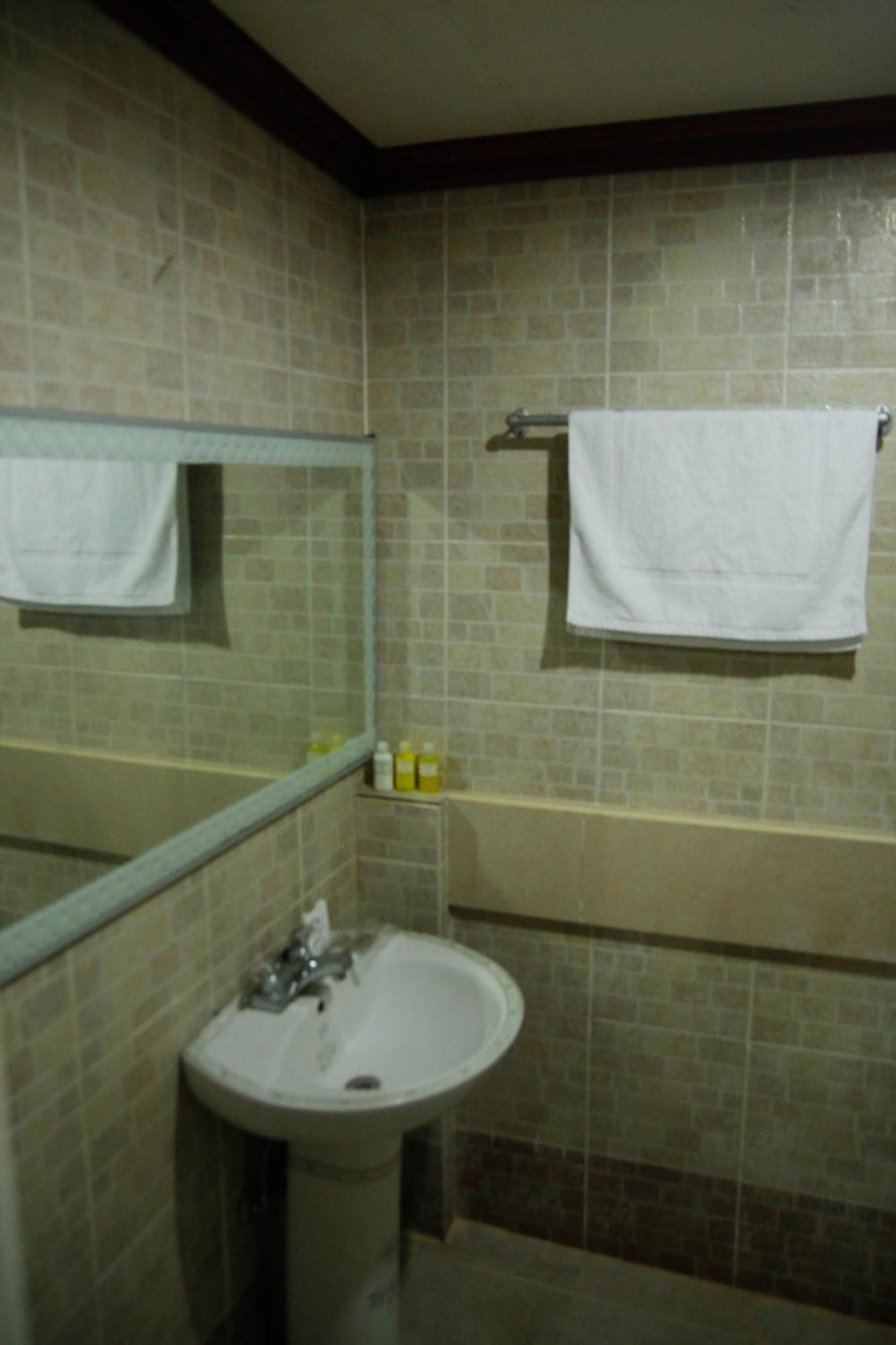 Villa Jhoana Resort Angono Værelse billede